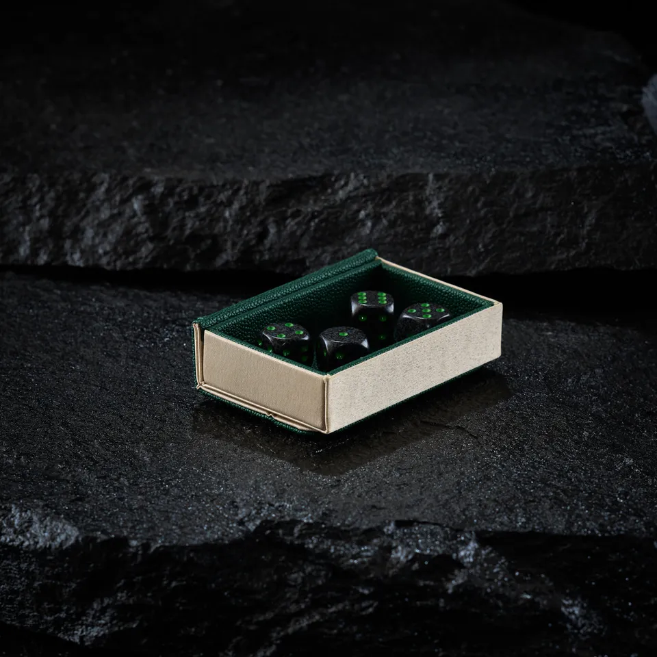 dragon-shield-dragon-tray-green-sand-w-rfelbox image 1