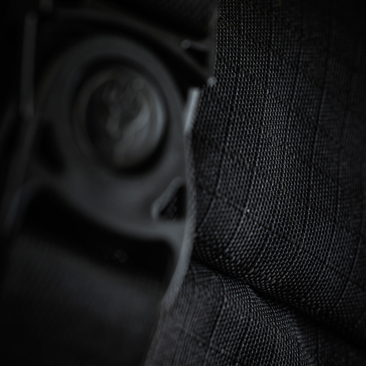 dragon-shield-dragon-pack-black-grey-rucksack-f-r-tcg-und-gaming image 3