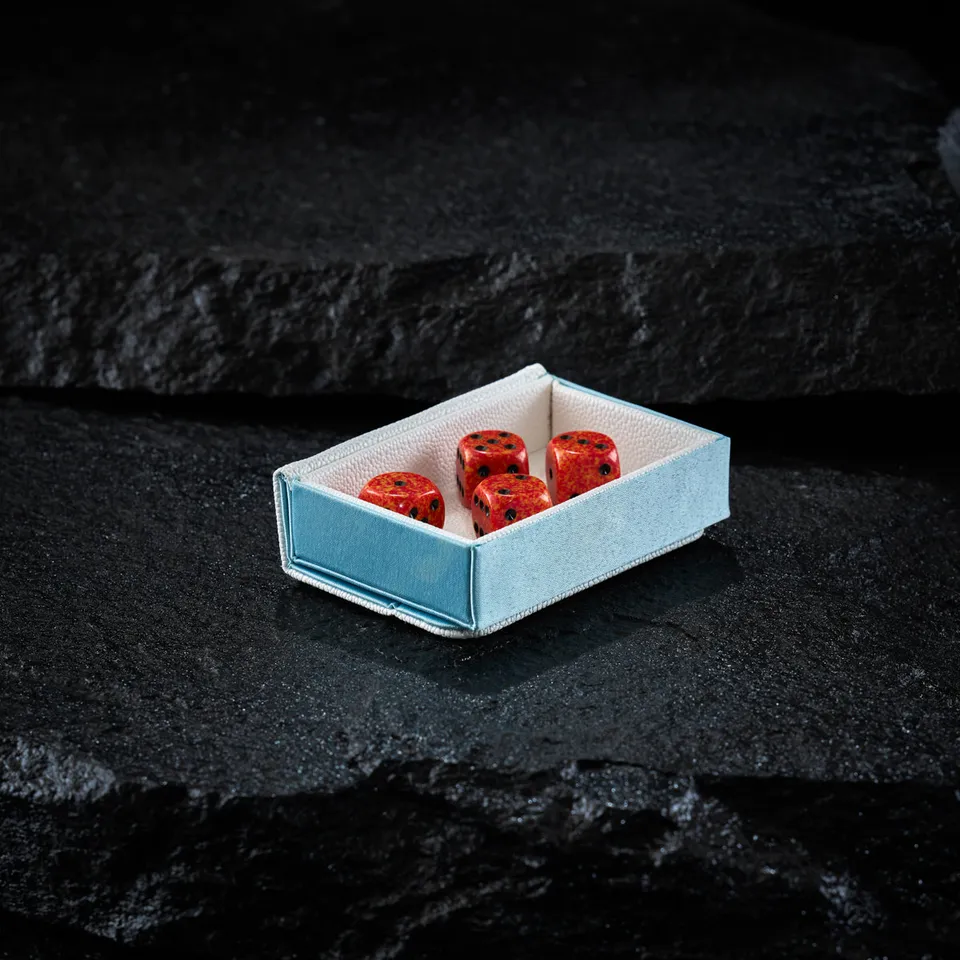 dragon-shield-dragon-tray-white-aqua-w-rfelablage image 1