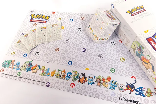 ultra-pro-first-partner-zubeh-r-bundle-spielmatte-65-sleeves-deck-box-f-r-pok-mo image 1