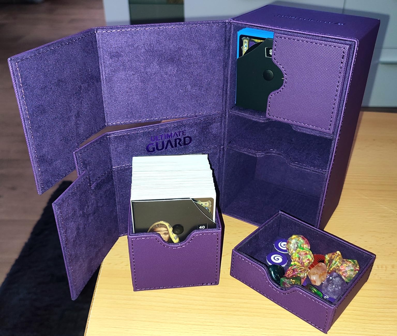 Zwei Decks, eine Box