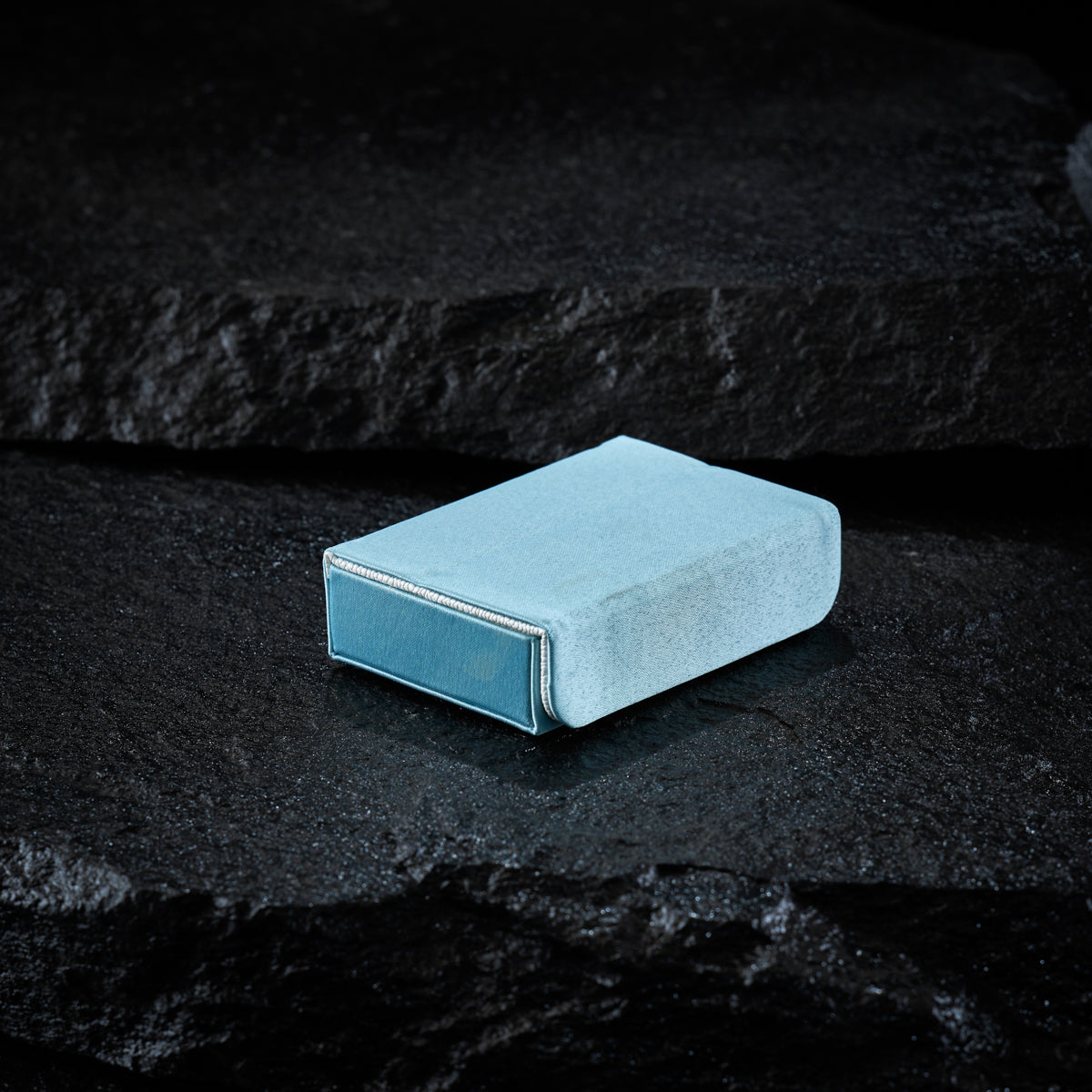 dragon-shield-dragon-tray-white-aqua-w-rfelablage image 2